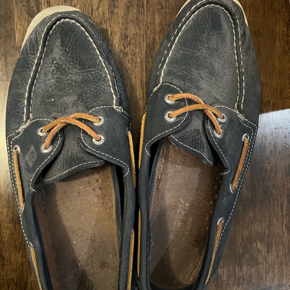 Navy sperrys